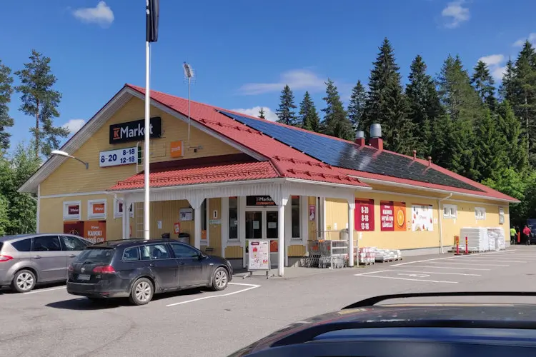 Aurinkopaneelit, K-Market Karvio